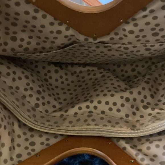 Relic Handbag - Picture 6 of 8